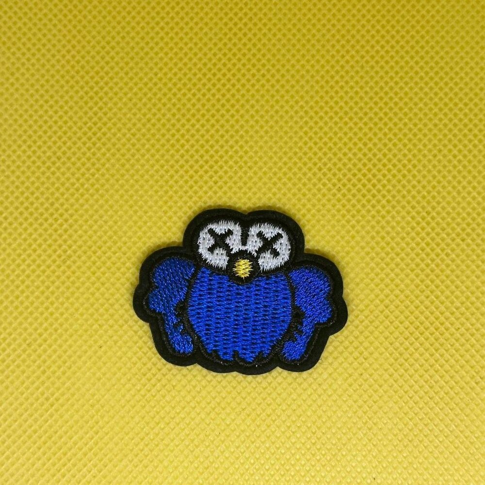KAWS embroidery iron on patch Hype beast SNEAKERHEAD Uniqlo